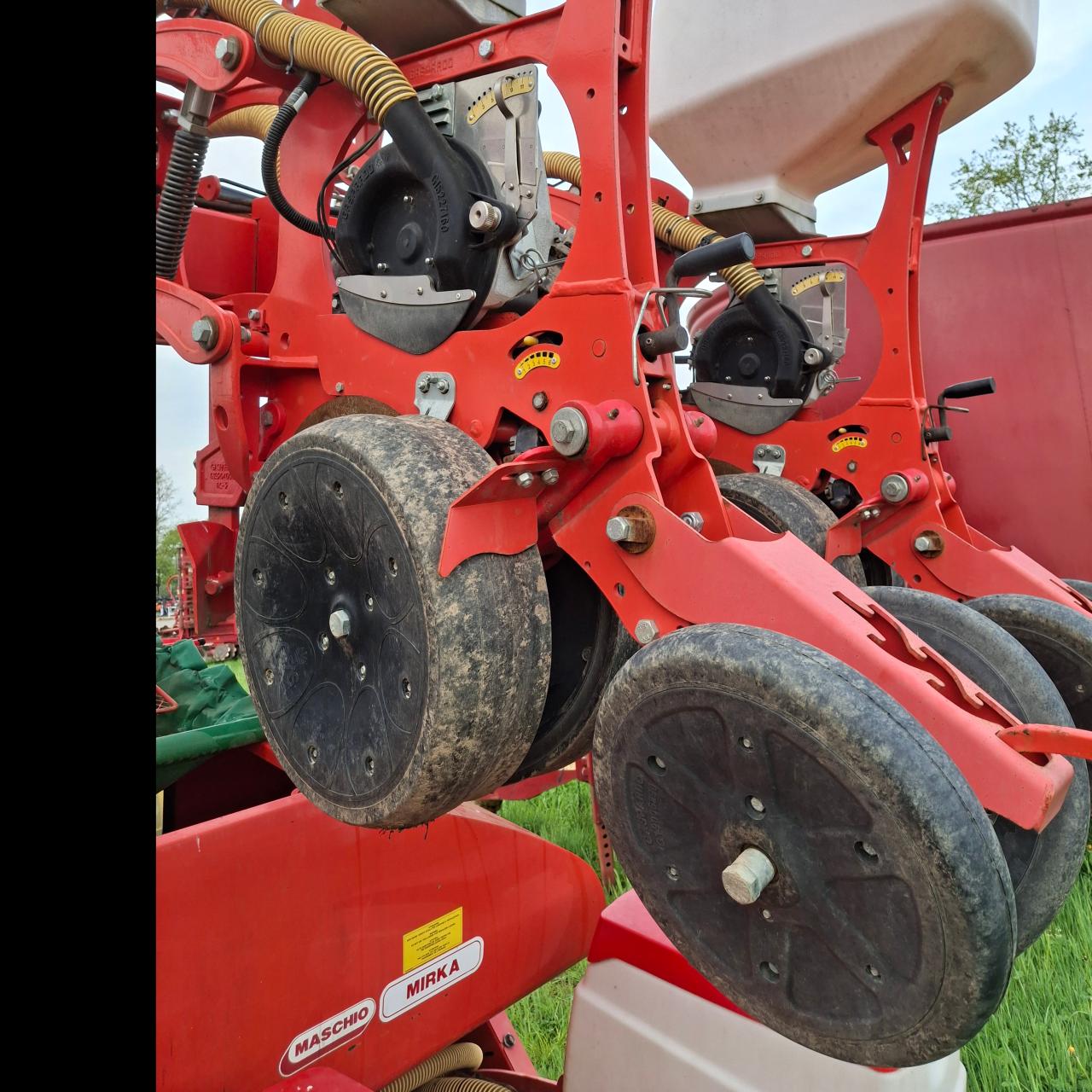 Maschio Mirka Isotronic Inside