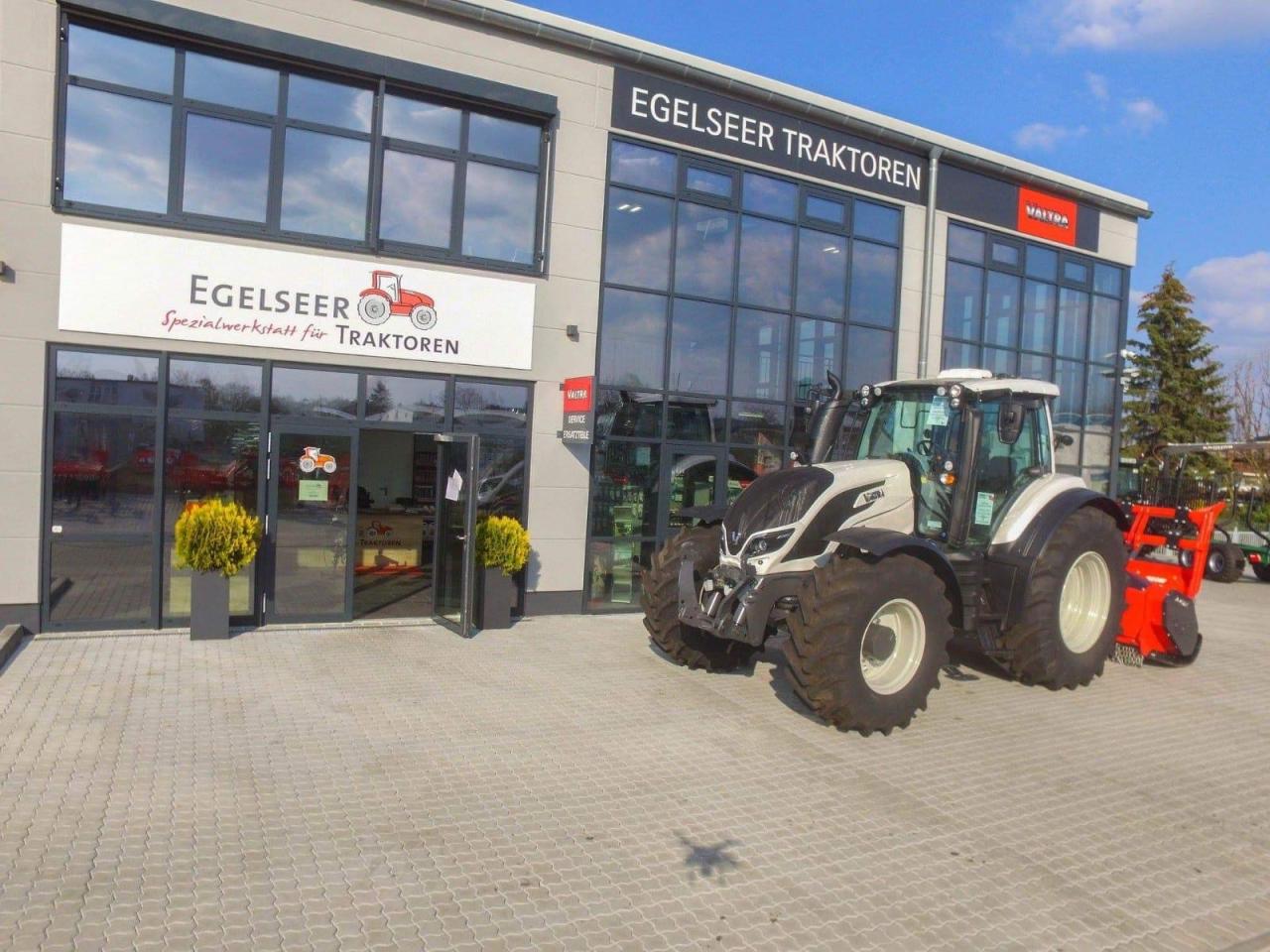 Valtra Schlepper / Traktor T234D ST VFM19