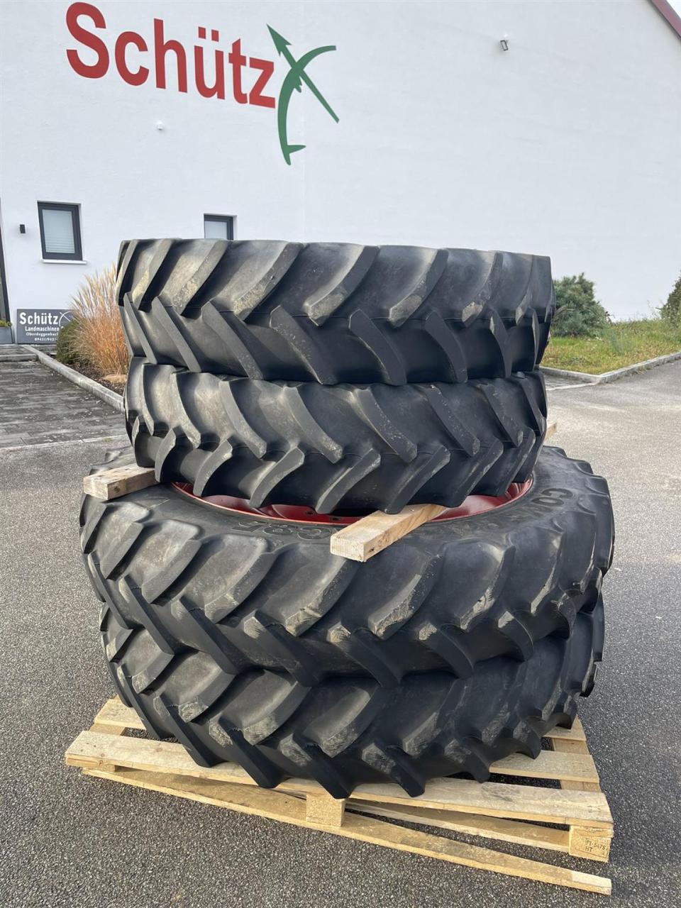 FENDT Pflegebereifung 190cm Spur 320/90R32 340/85R48
