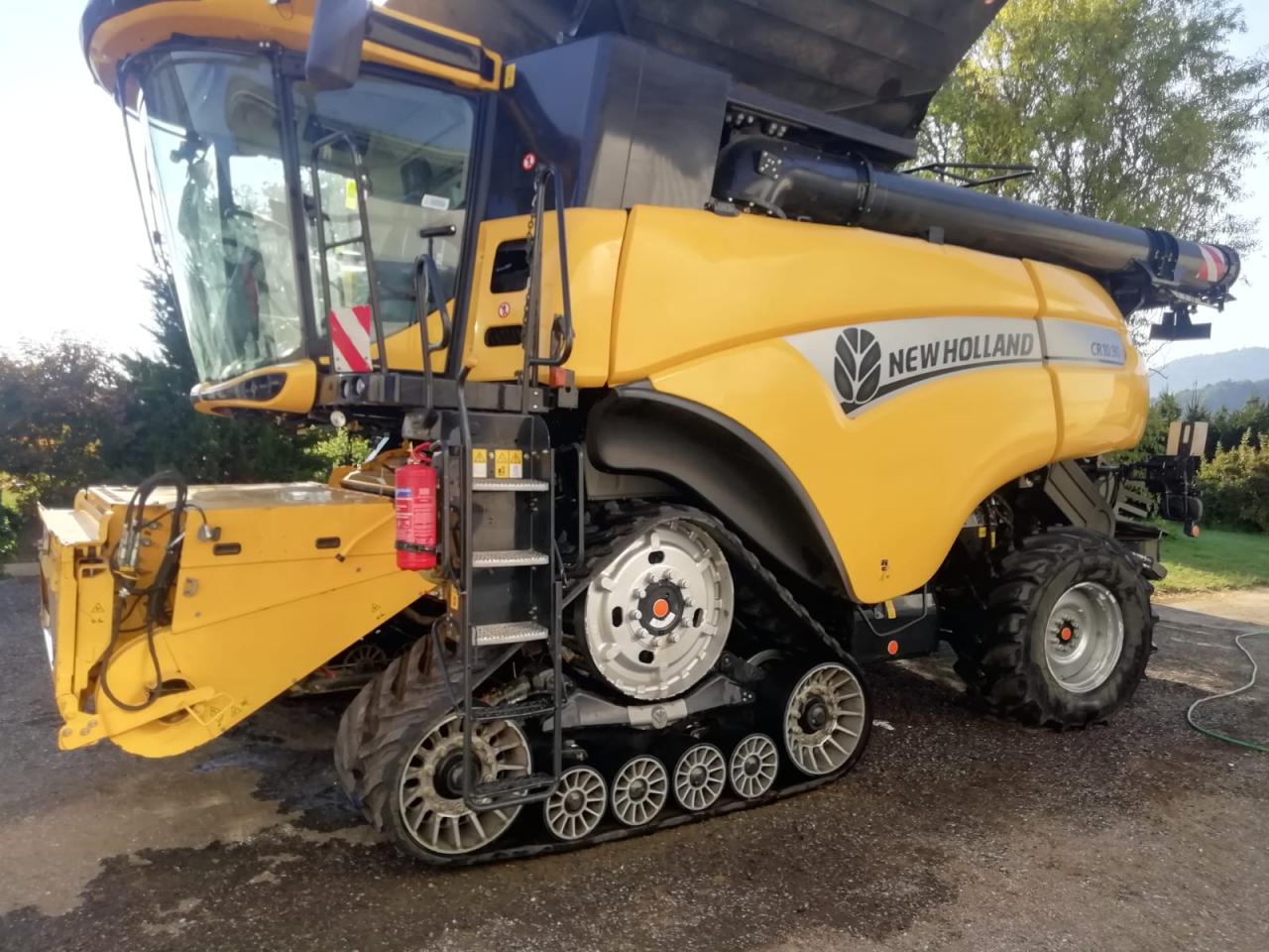 New Holland CR 9.90 Raupe