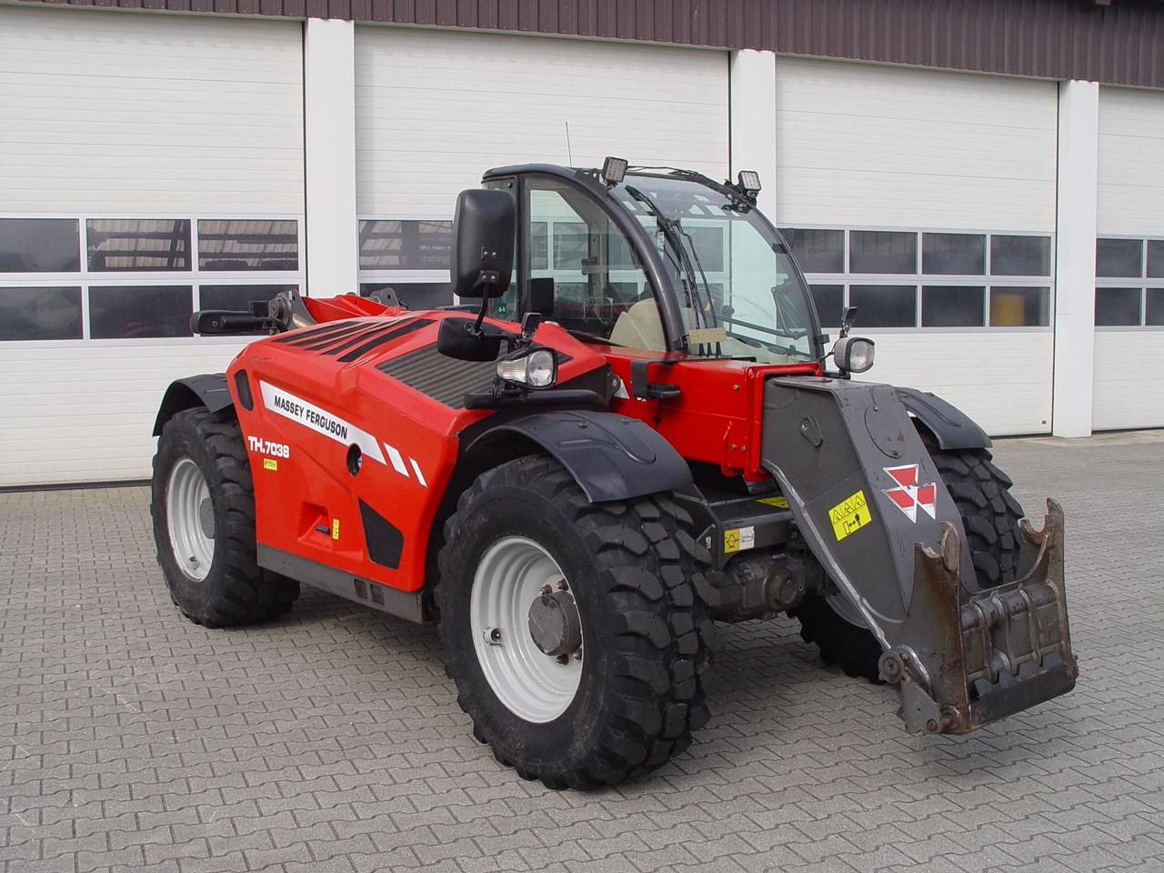 Massey Ferguson TH70.38X