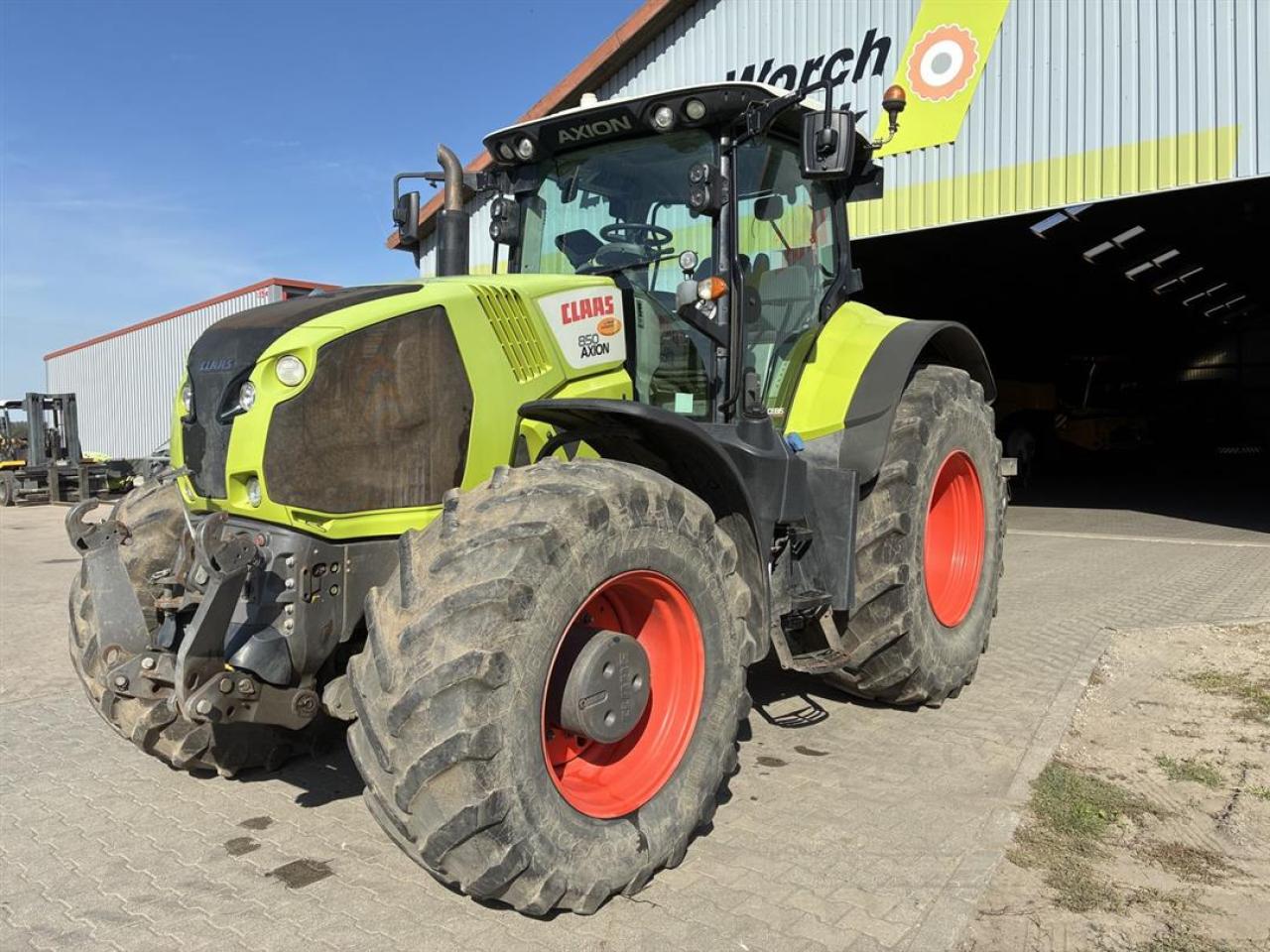 CLAAS Axion 850