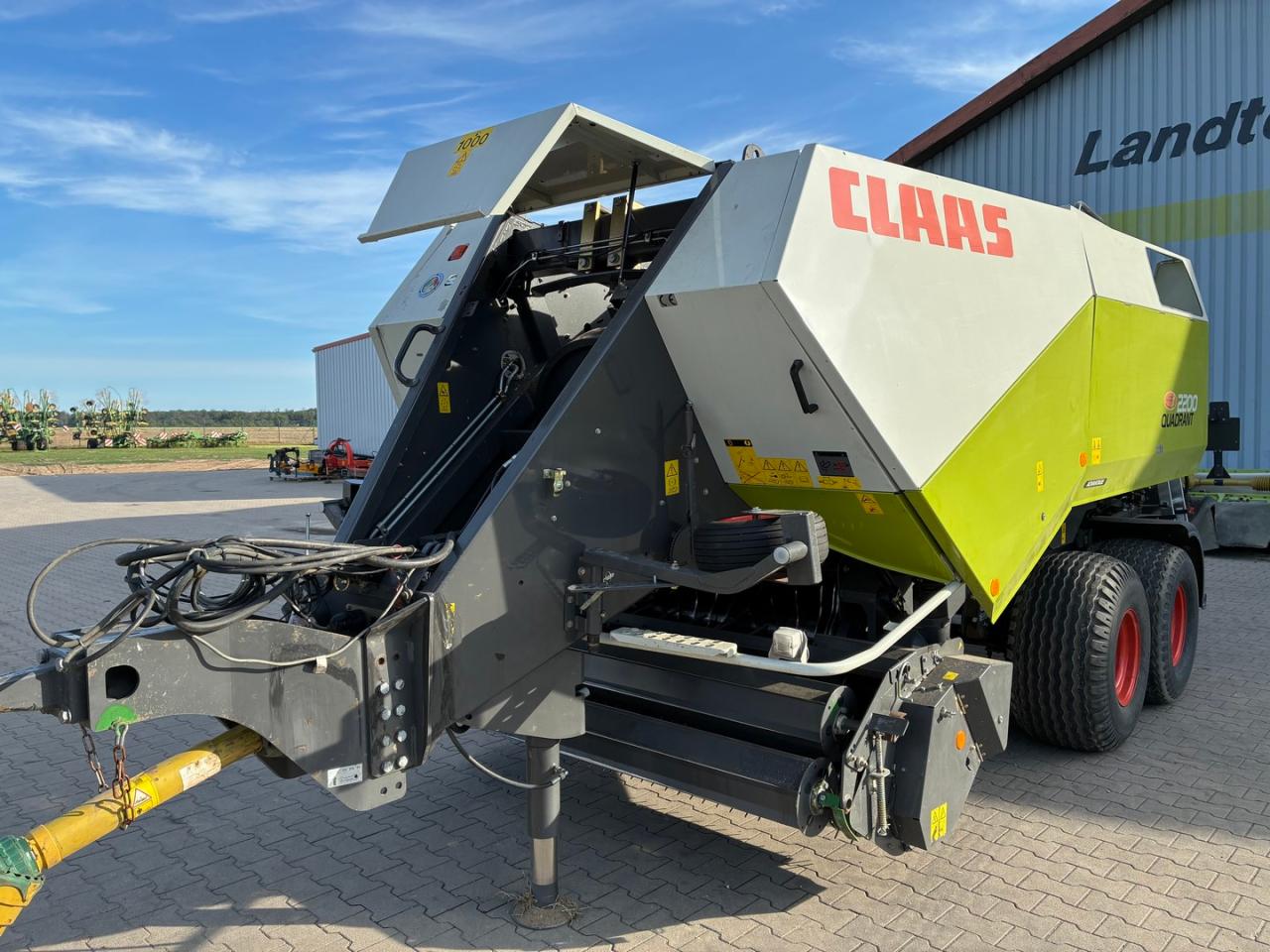 CLAAS Quadrant 2200