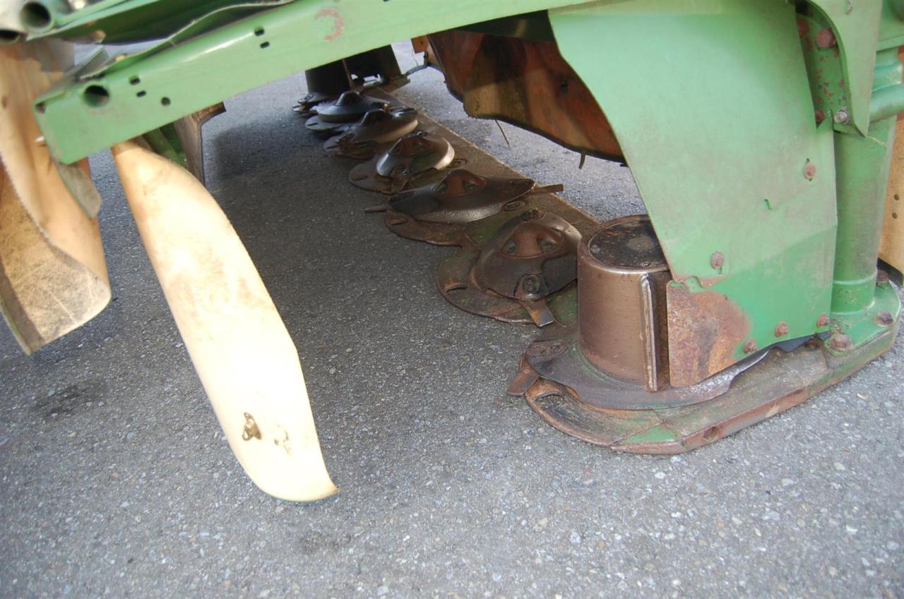 Krone EasyCut F 320 M Above