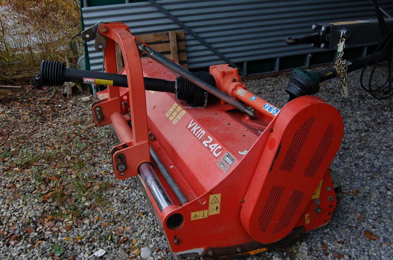 Kuhn VKM 240 Front