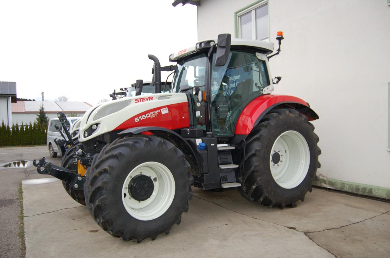 Steyr Profi 6150 CVT Rear