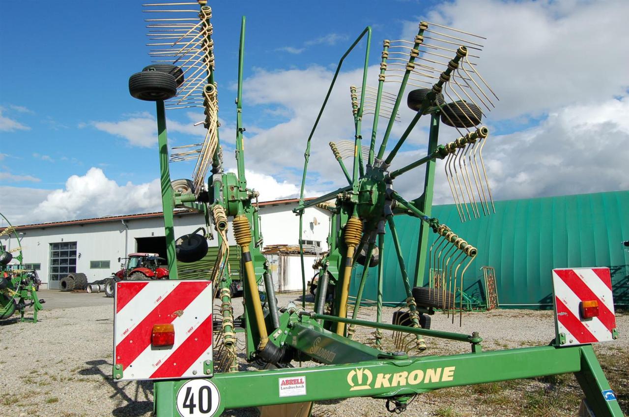 Krone Swadro 900 Inside