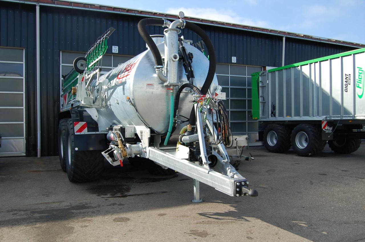 Fliegl VFW 14000 Rear