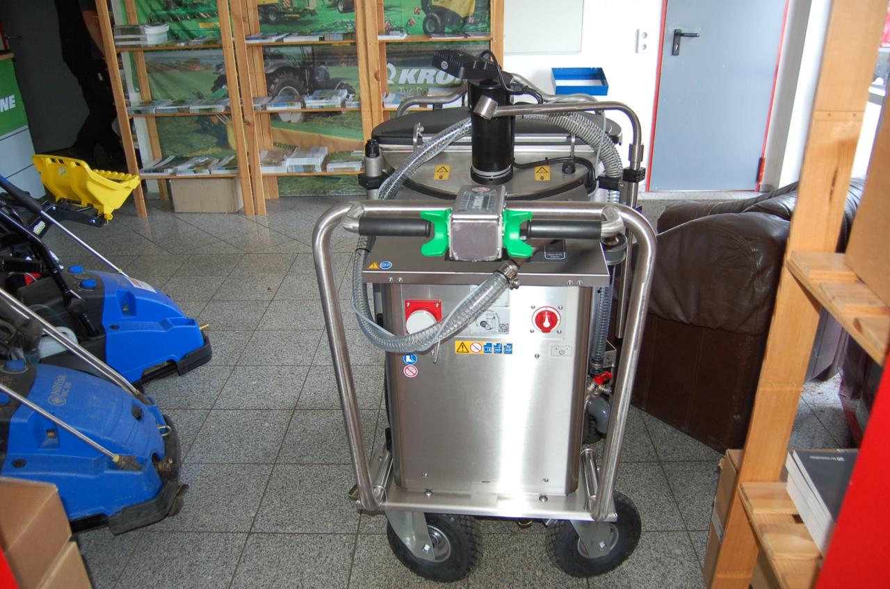 GEA 120 Liter Milchbuggy Rear