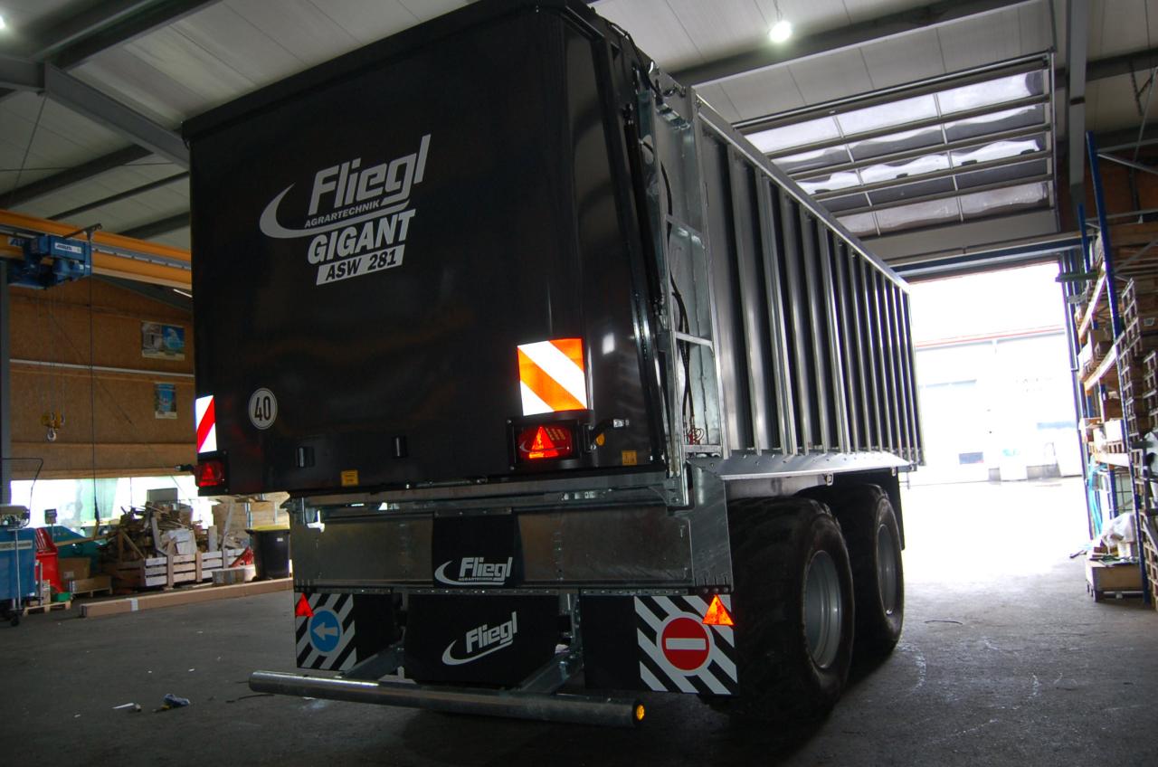 Fliegl Gigant ASW 281 Tandem Rear