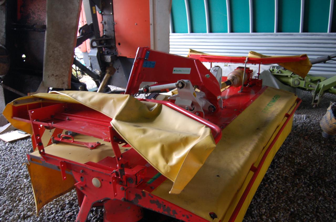 Pöttinger NovaCat 306 F Inside