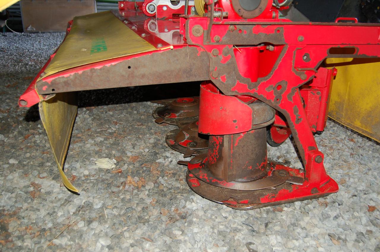 Pöttinger NovaCat 306 F Above