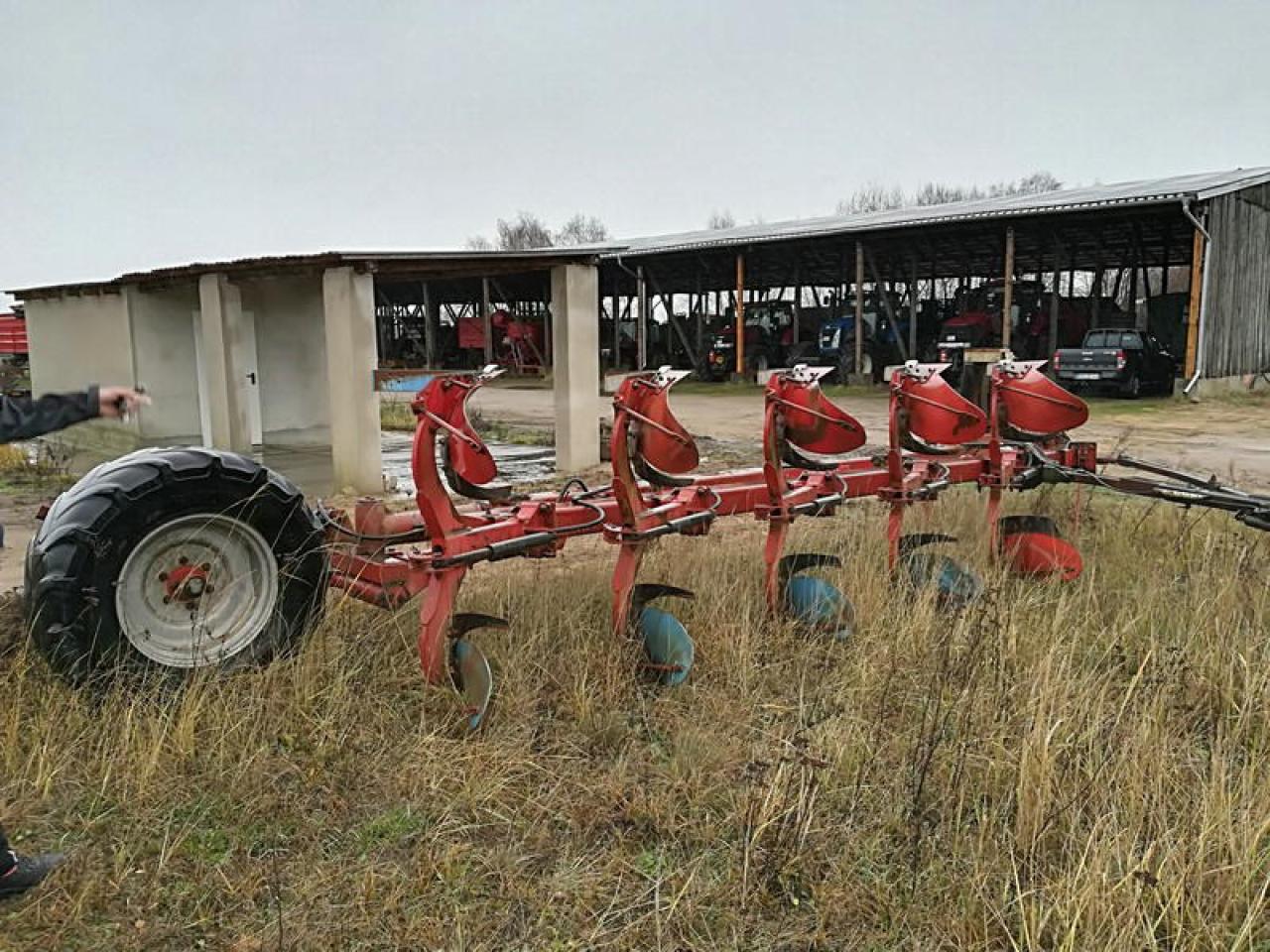 MASSEY FERGUSON 725-6 FC