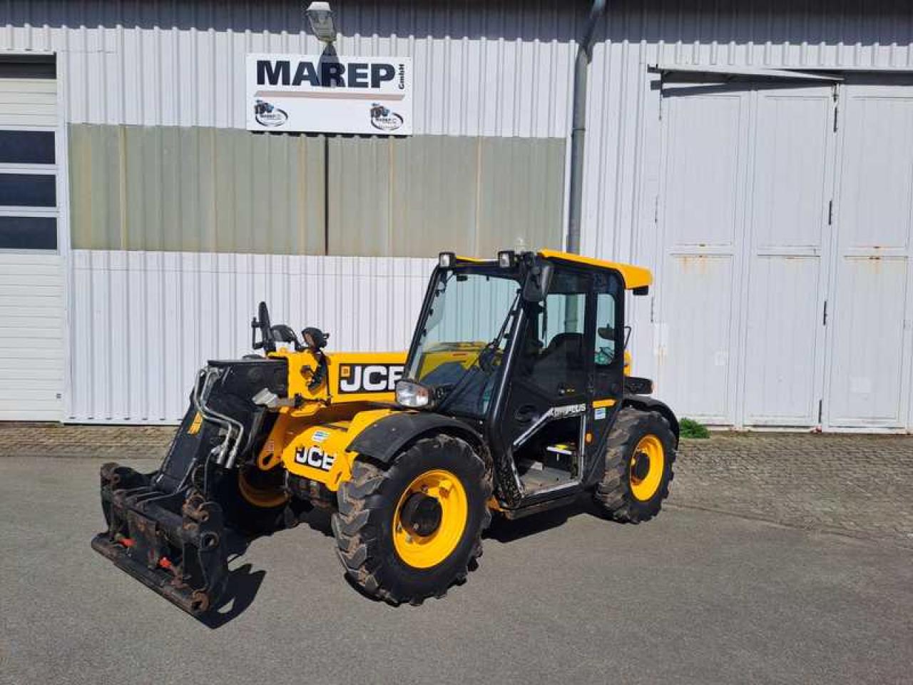 JCB 525.60