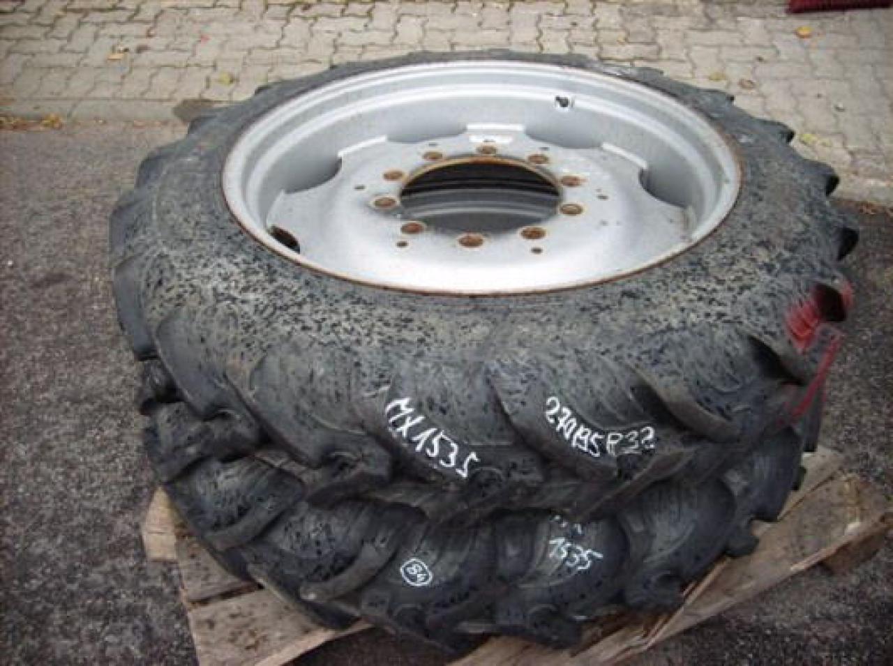 270/95 R32 TAURUS