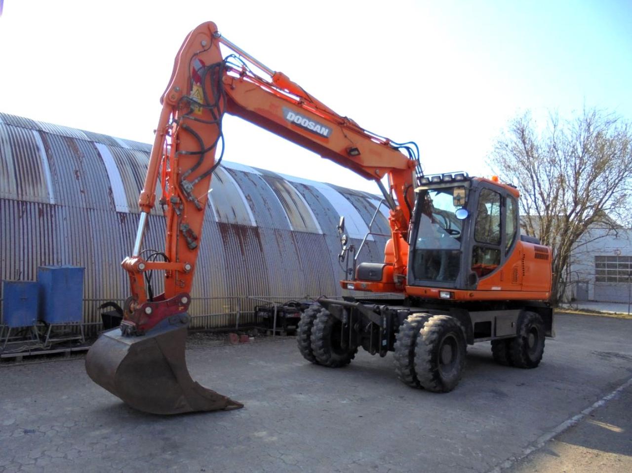 Doosan DX 160 W