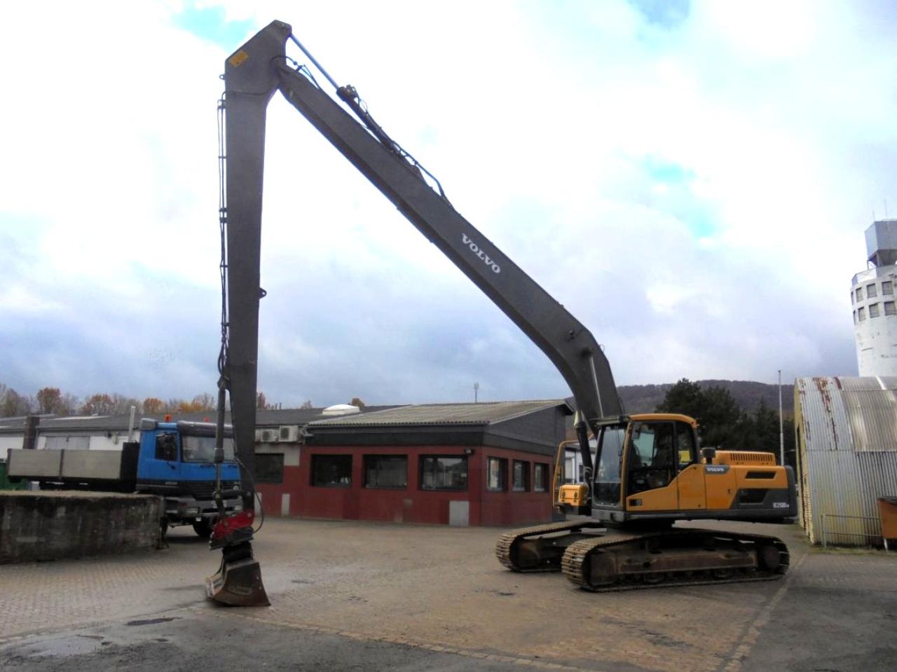 Volvo EC 250 DLR Long reach