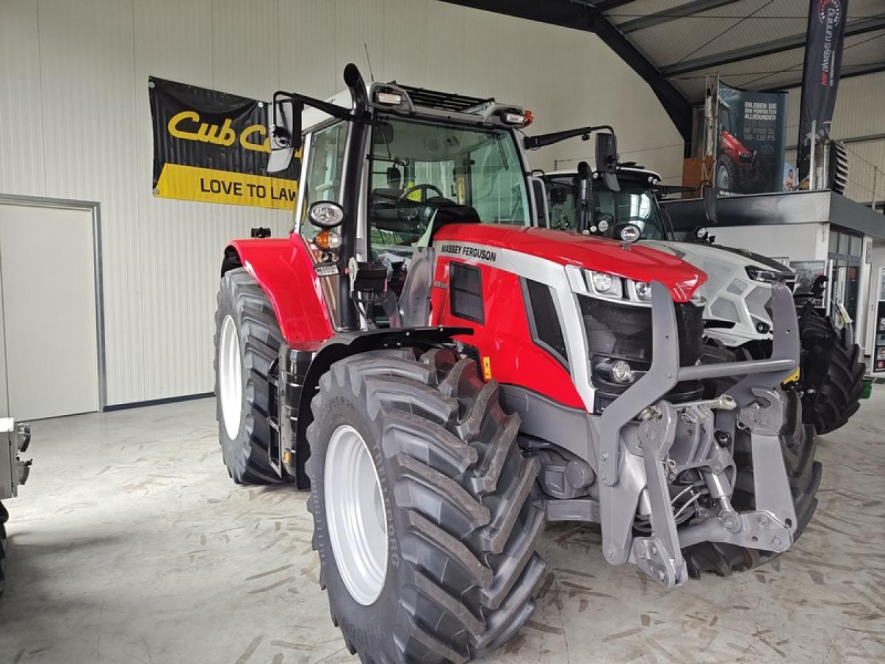 Massey Ferguson 6S 155 DYNA-VT
