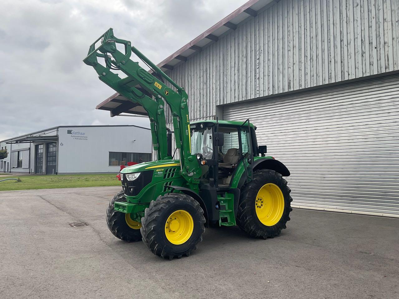 John Deere 6120 M