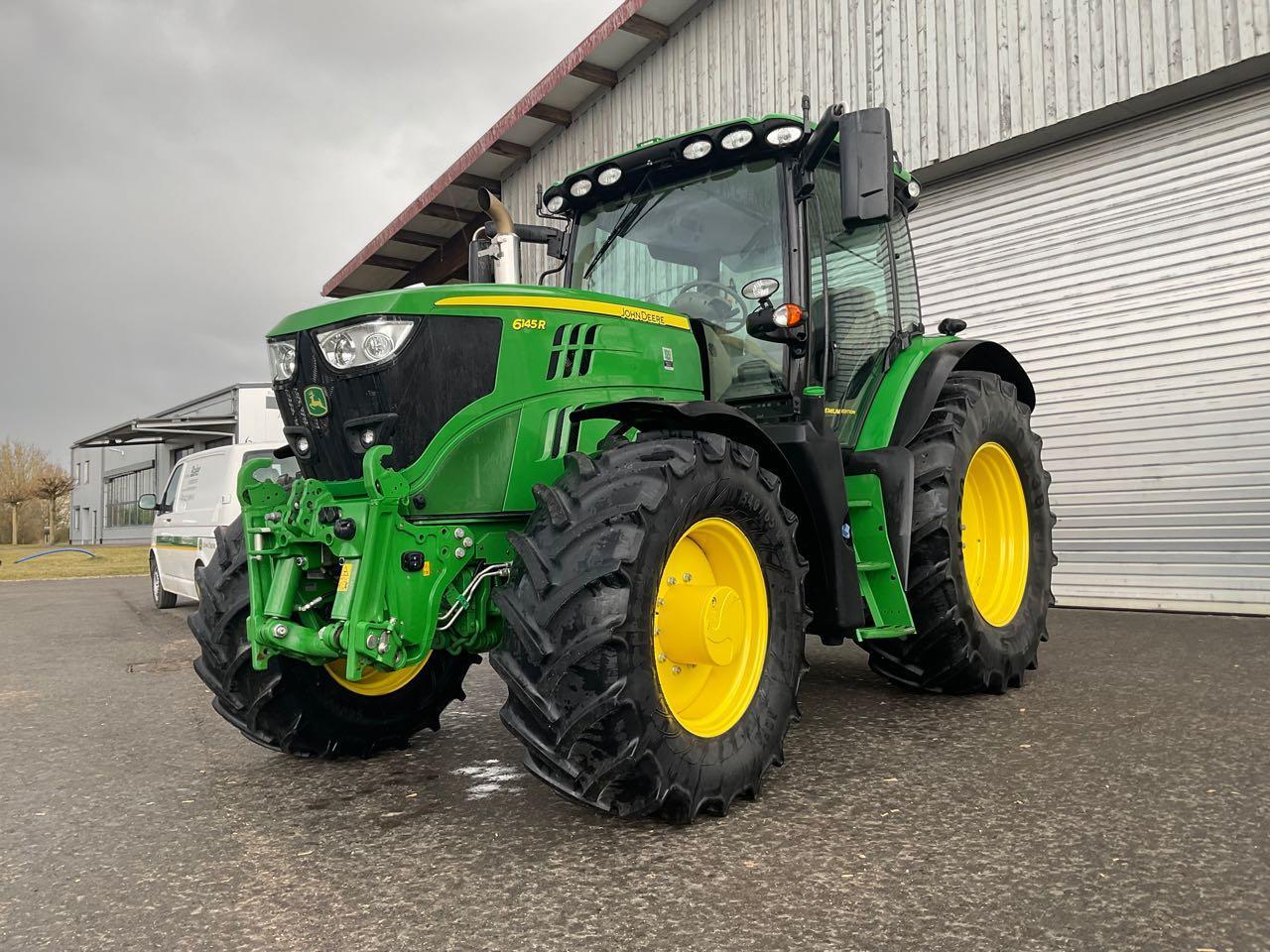 John Deere 6145R