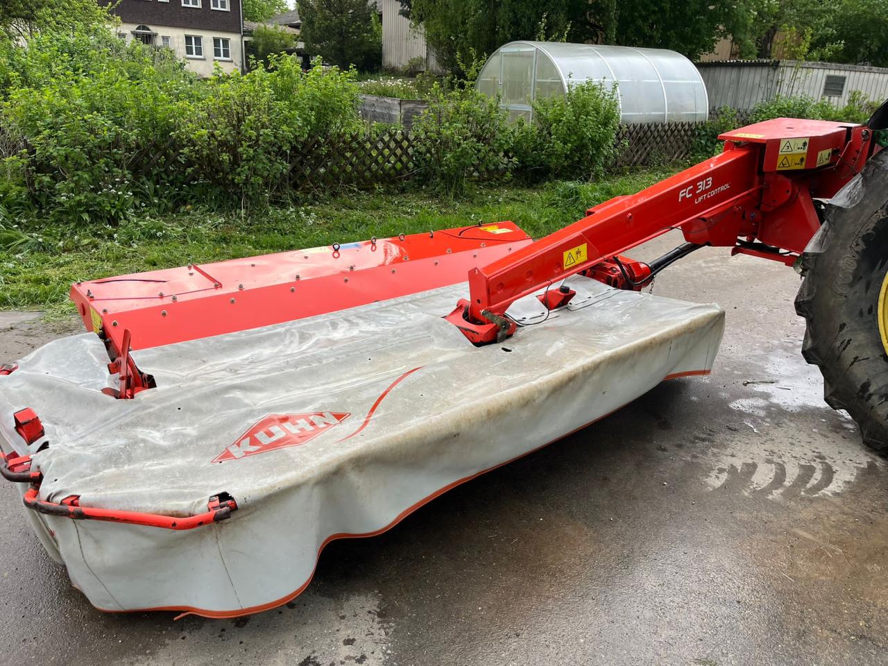 Kuhn FC 313