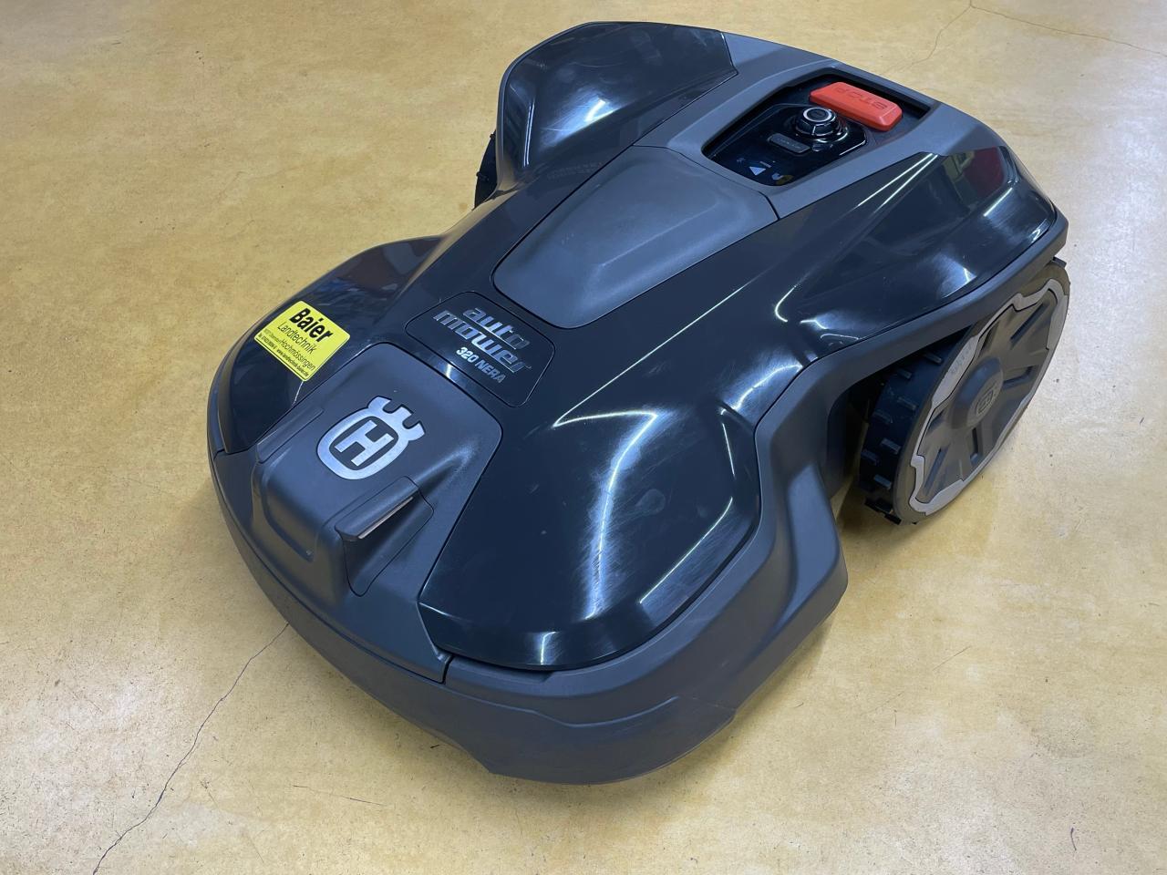 Husqvarna Automower® 320 NERA
