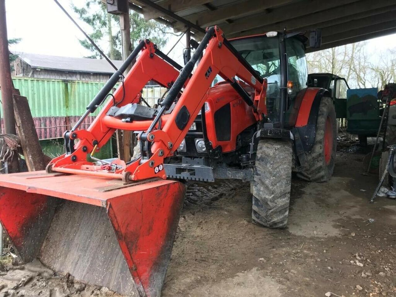 Kubota M 135 GX mit Frontlader