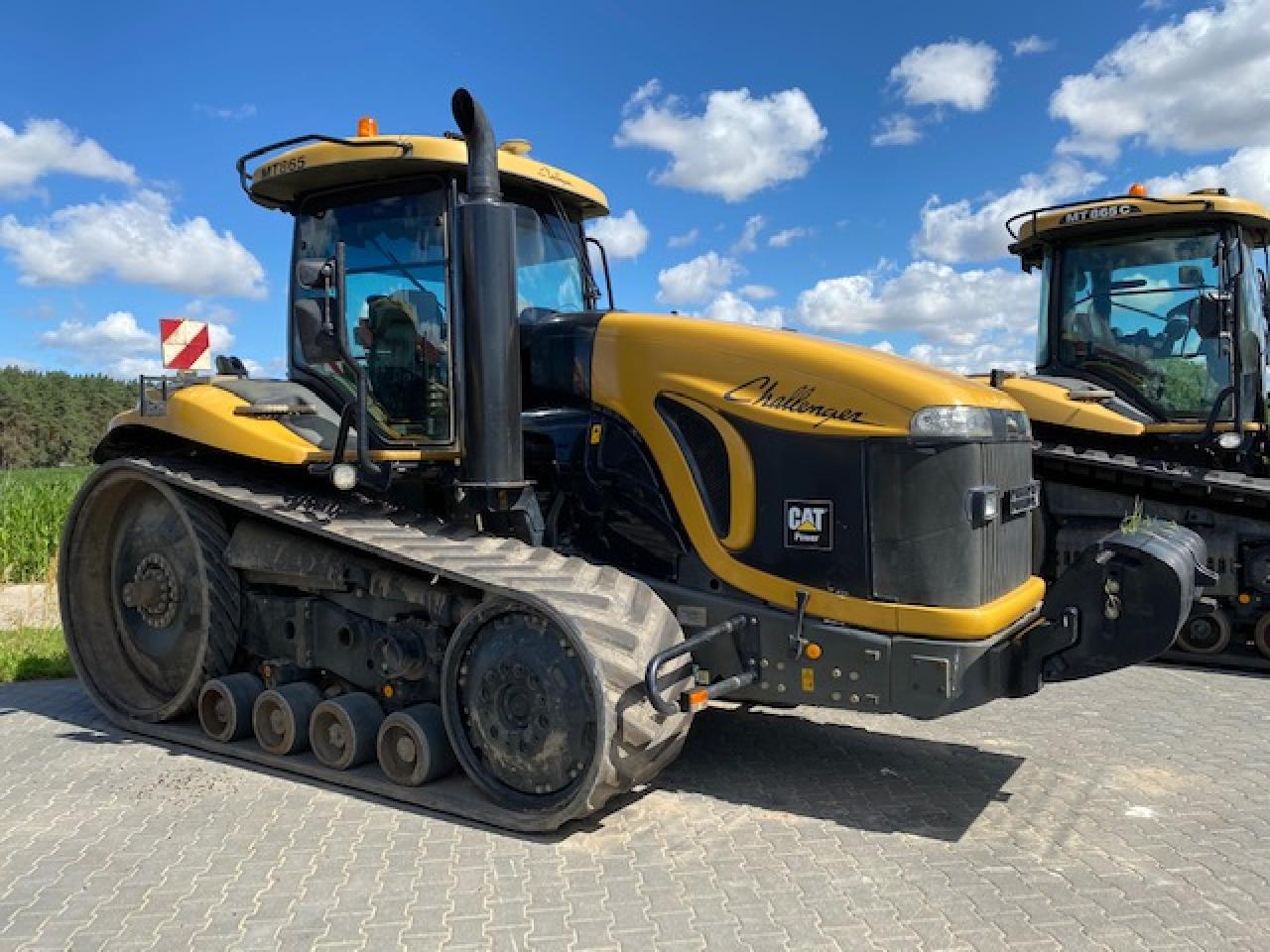 Challenger MT 865 mit Heckhydraulik