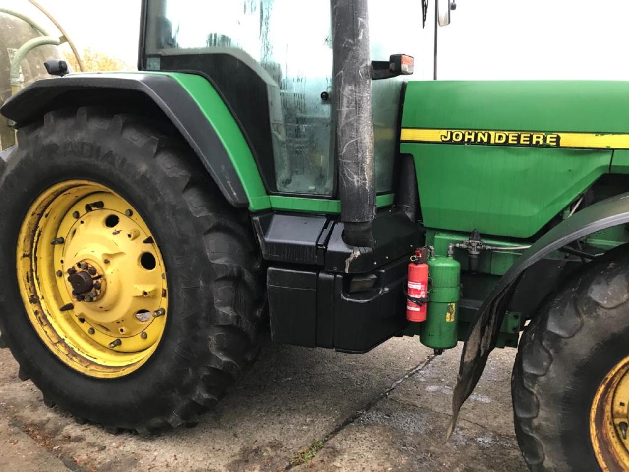 John Deere 8300 Powrshift