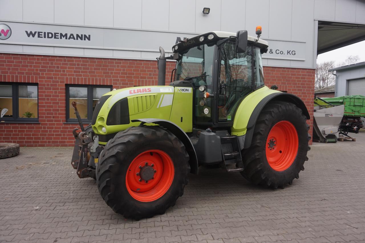 CLAAS Arion 620 