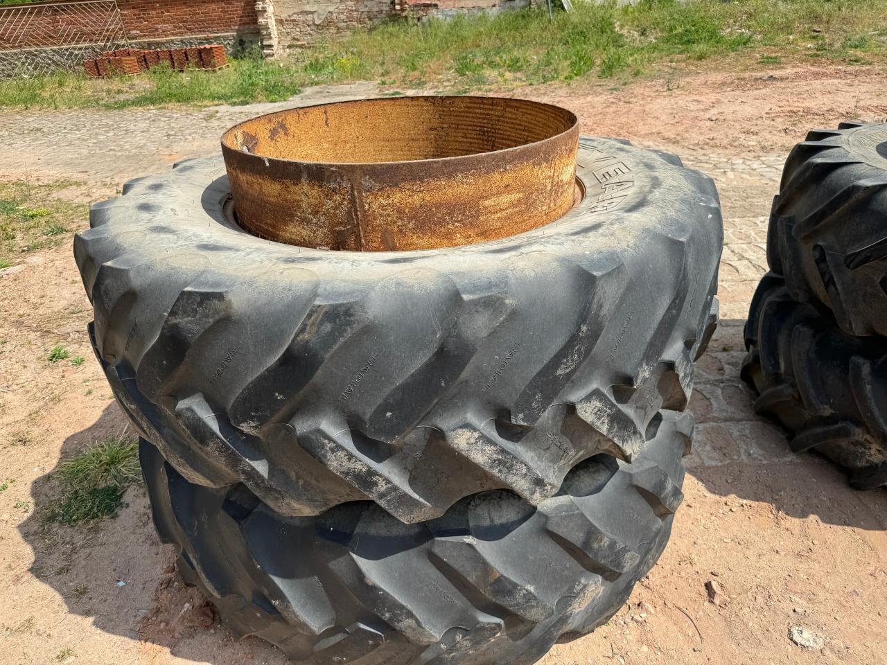 Goodyear 20.8 R38 Zwillingsbereifung