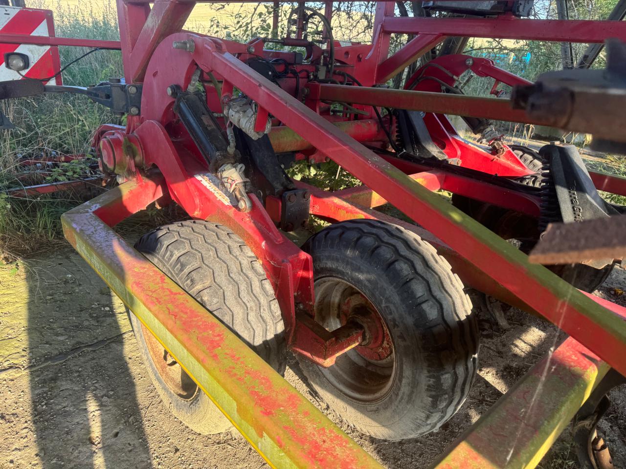 Horsch Terrano 6 FG Right