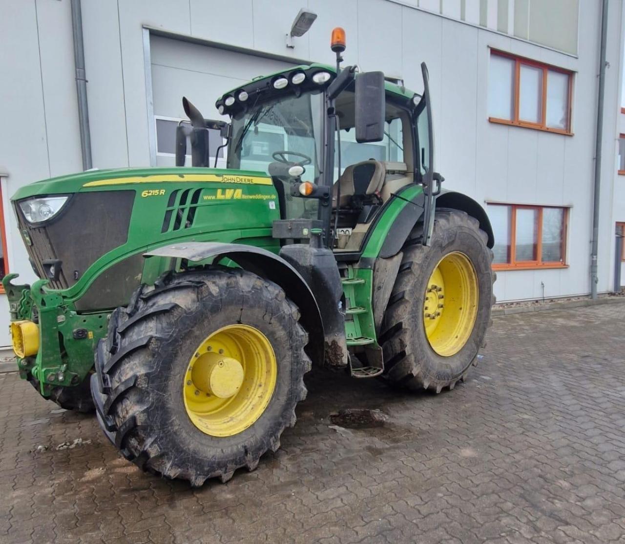 John Deere 6215 R