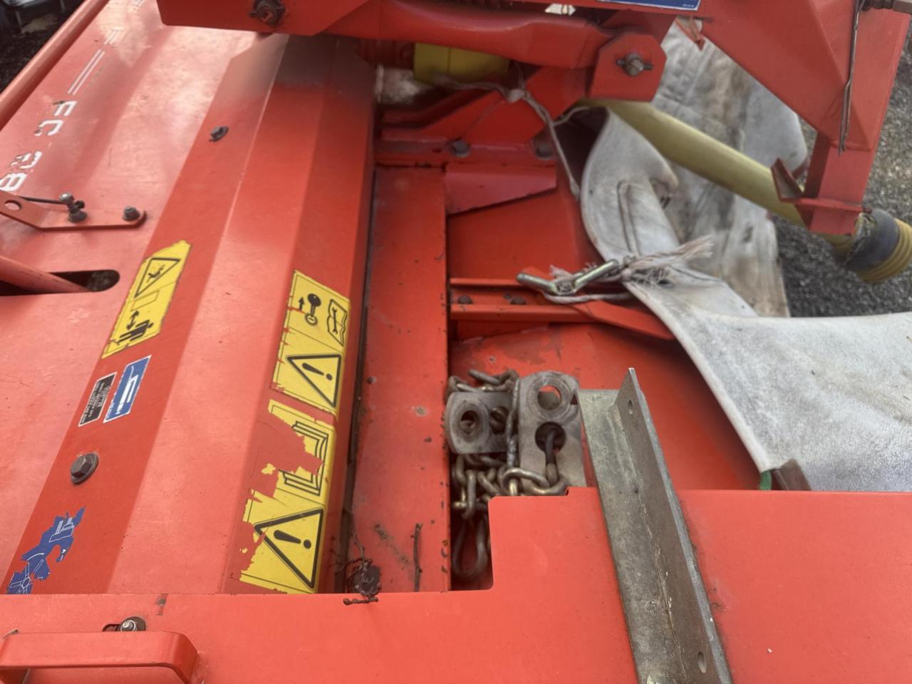Kuhn FC 280 Inside