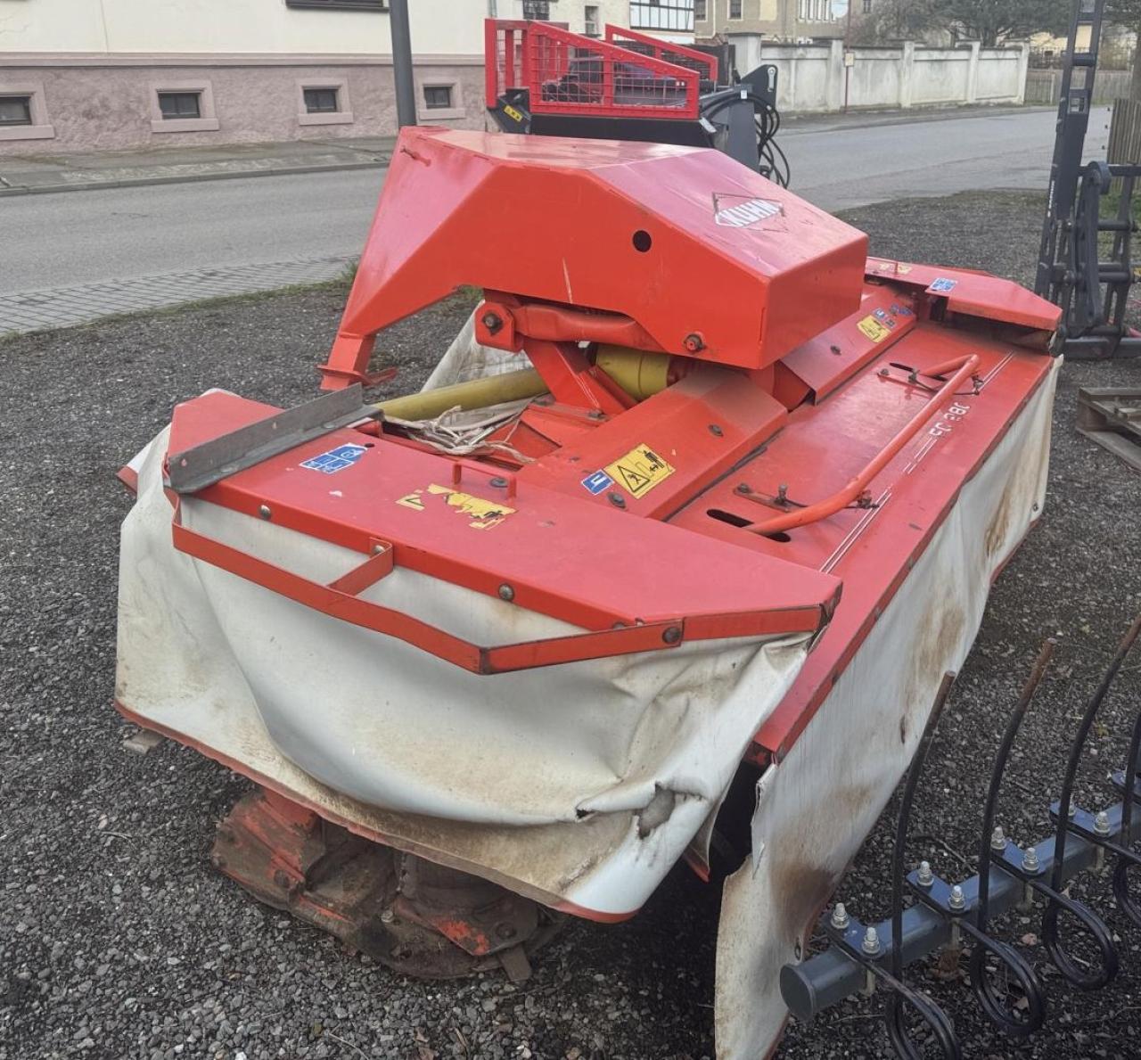 Kuhn FC 280