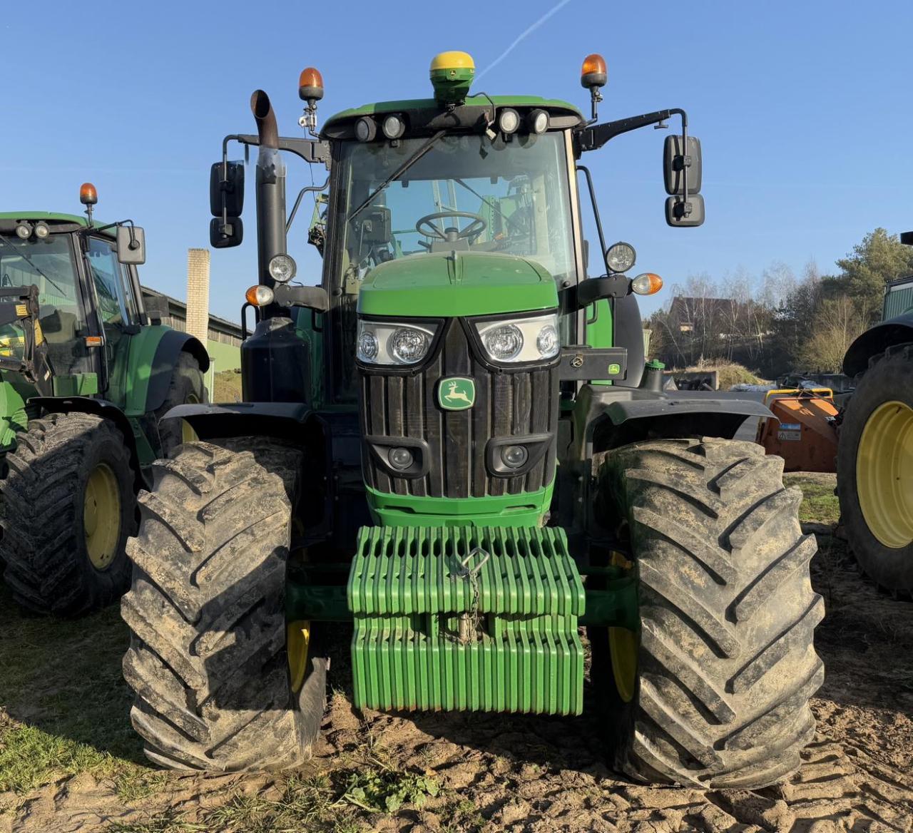 John Deere 6195 M Rear