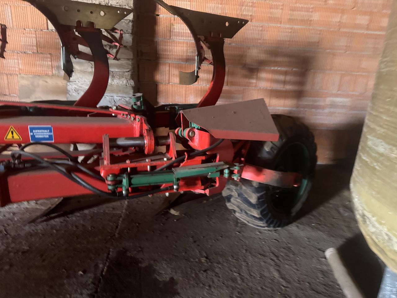 Kverneland PC 100 -6 Schar mit Packer Front