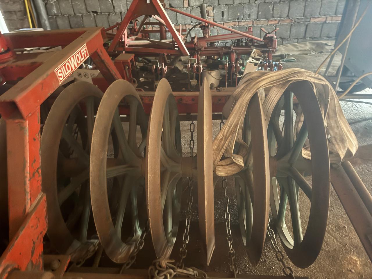 Kverneland PC 100 -6 Schar mit Packer Rear