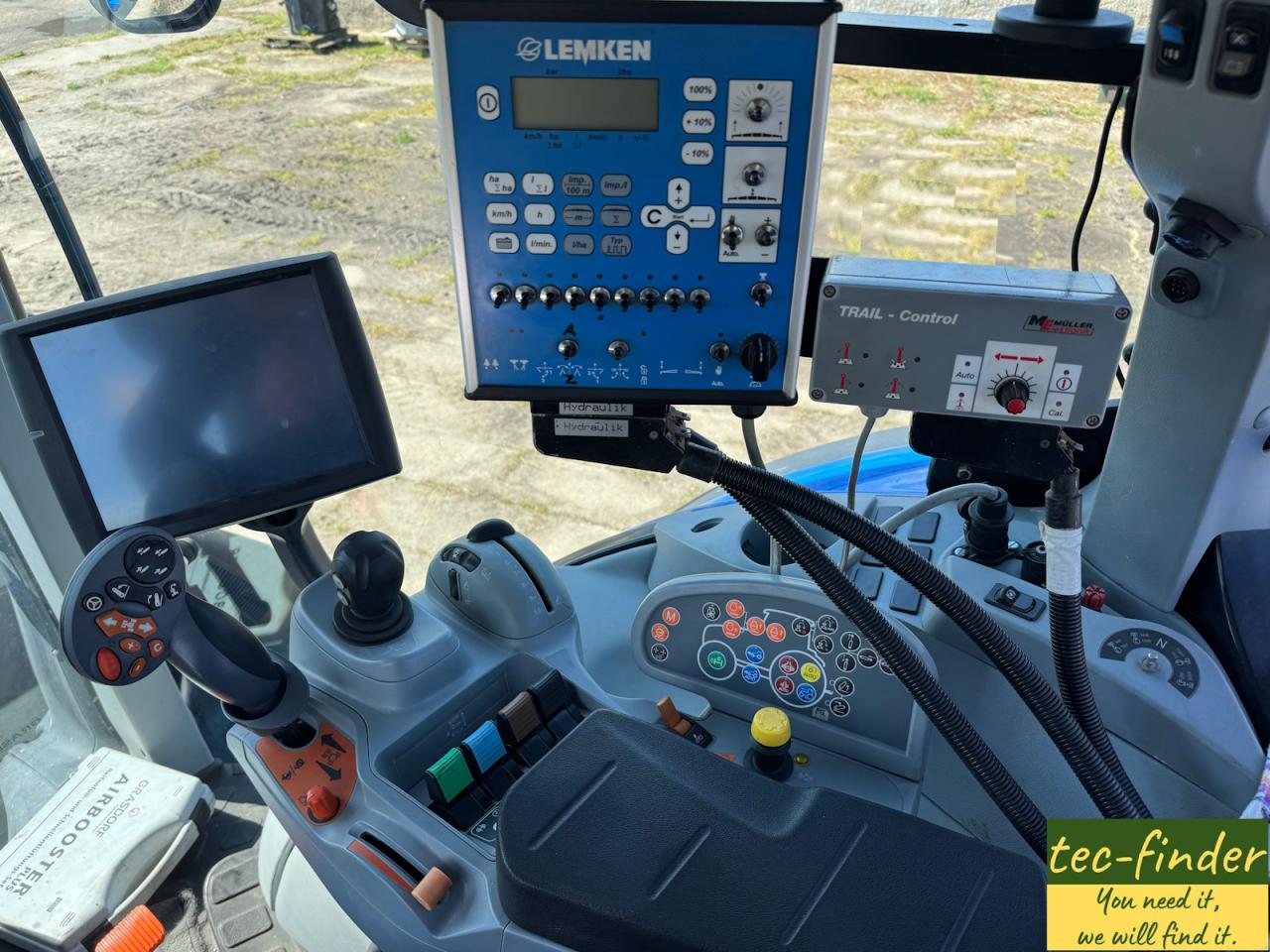 New Holland T 7.315 AC Rear