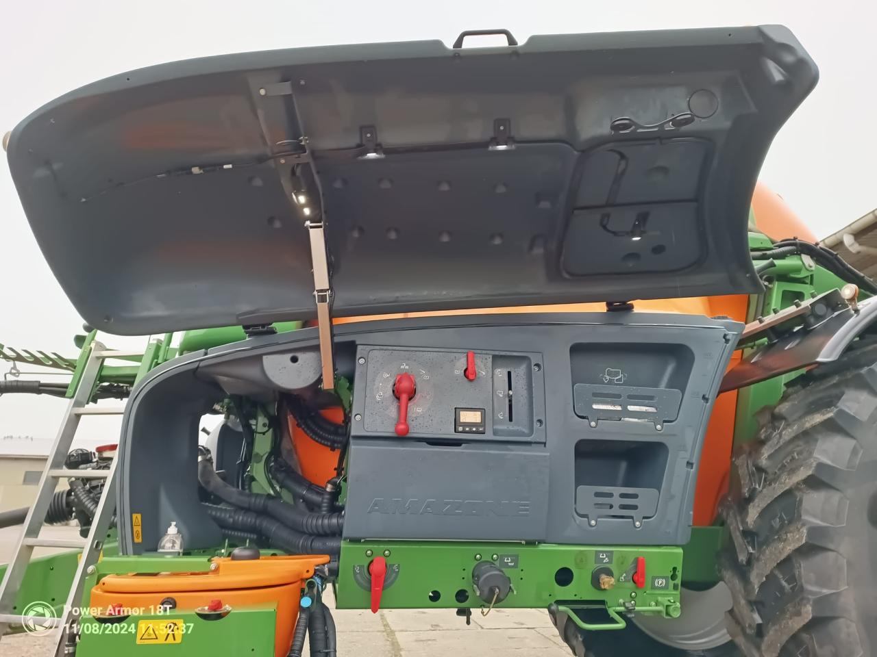Amazone UX 6201 Super-38m  Rear