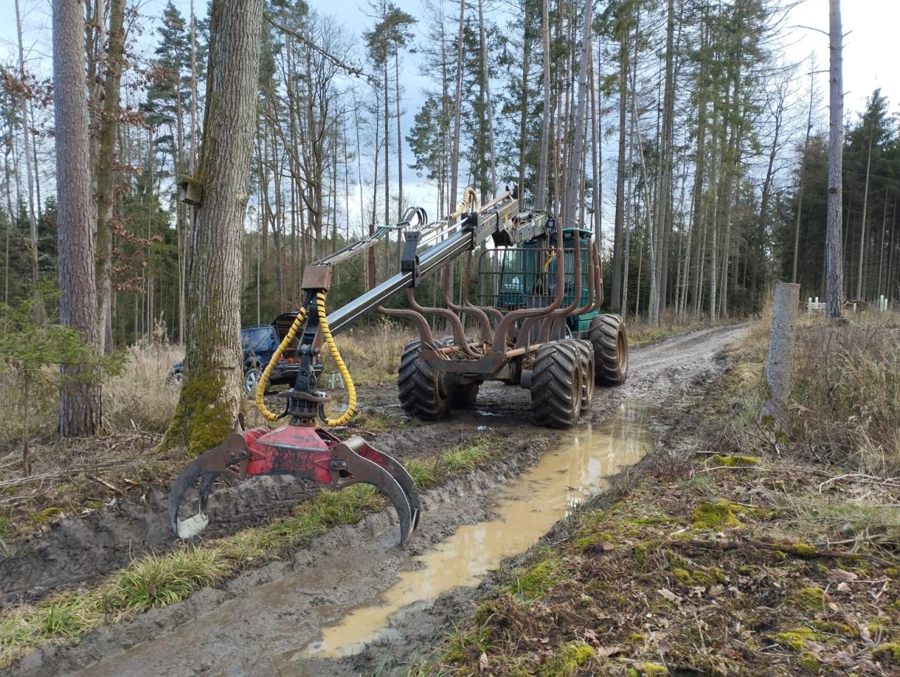 Timberjack 1010 B Front