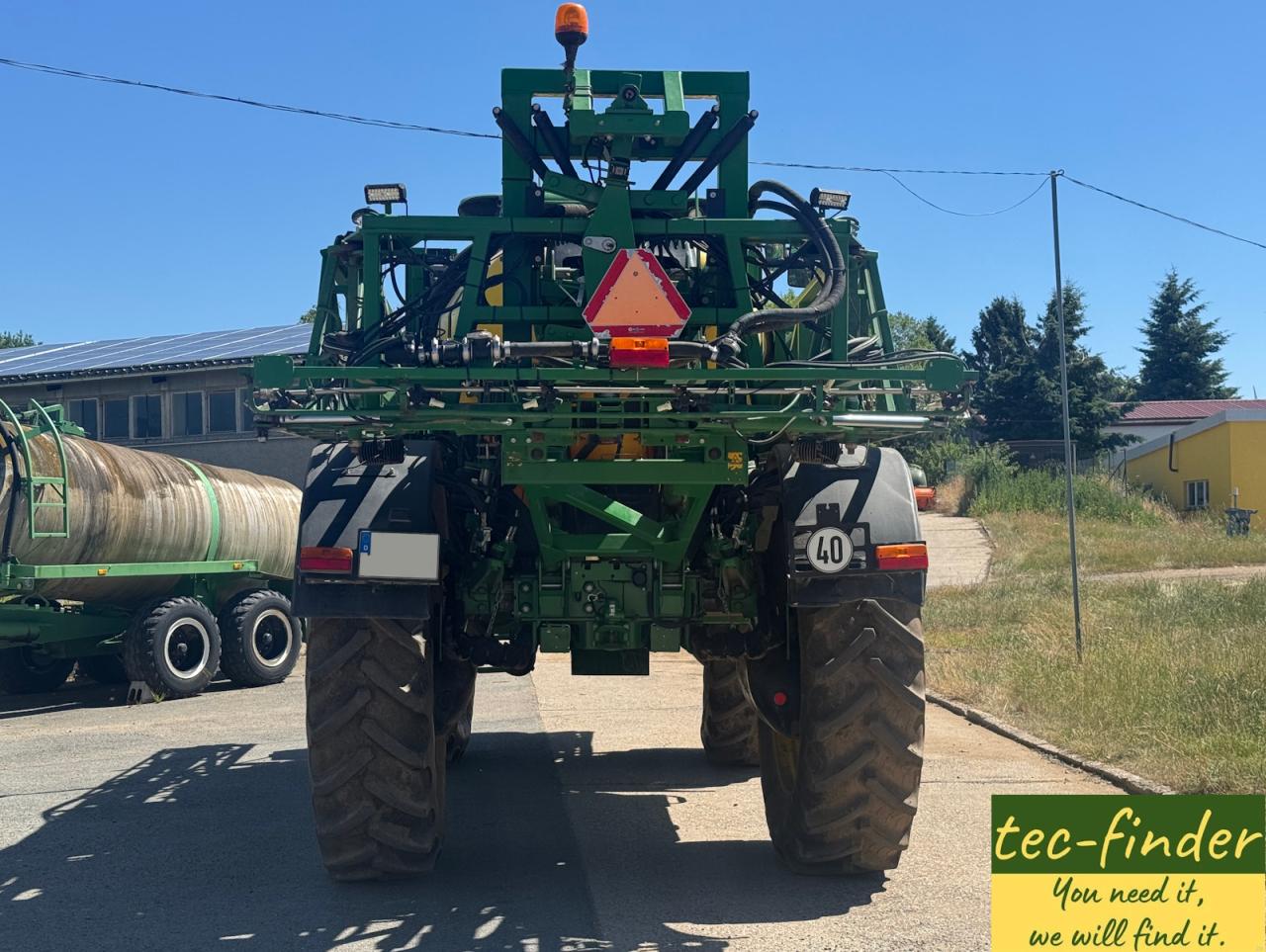John Deere R 4040i Right