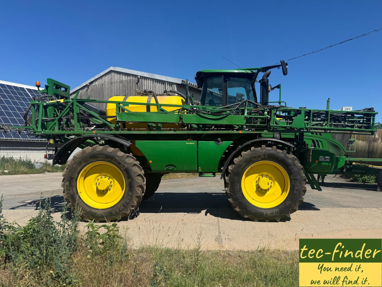 John Deere R 4040i Inside