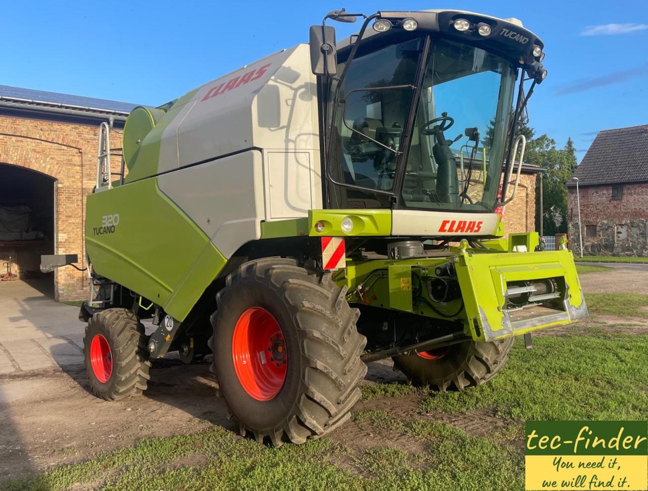 CLAAS Tucano 320 Right