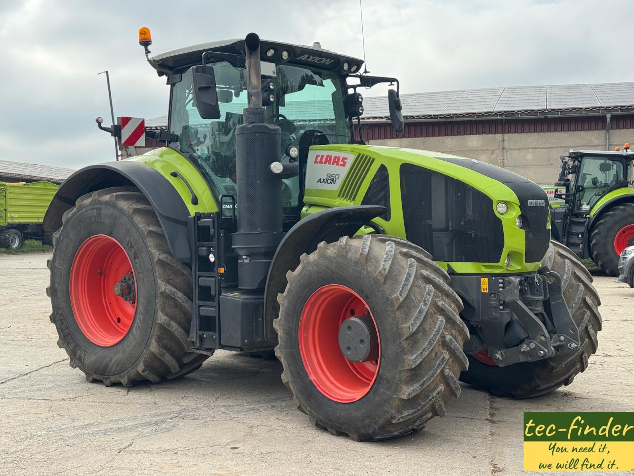CLAAS Axion 960 CMATIC Inside