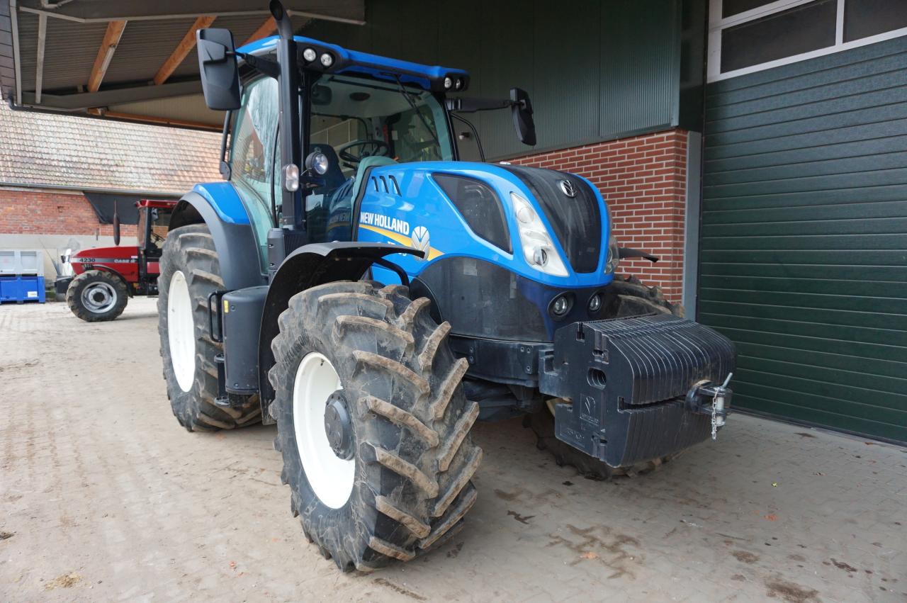 New Holland T7.165s Range Command Front