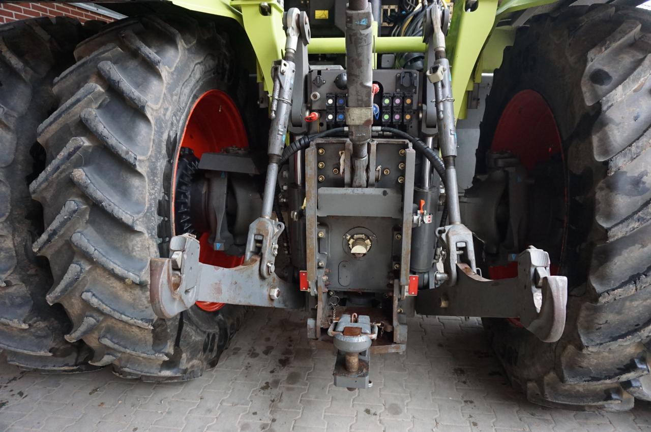 CLAAS Xerion 5000 Trac VC Aerial