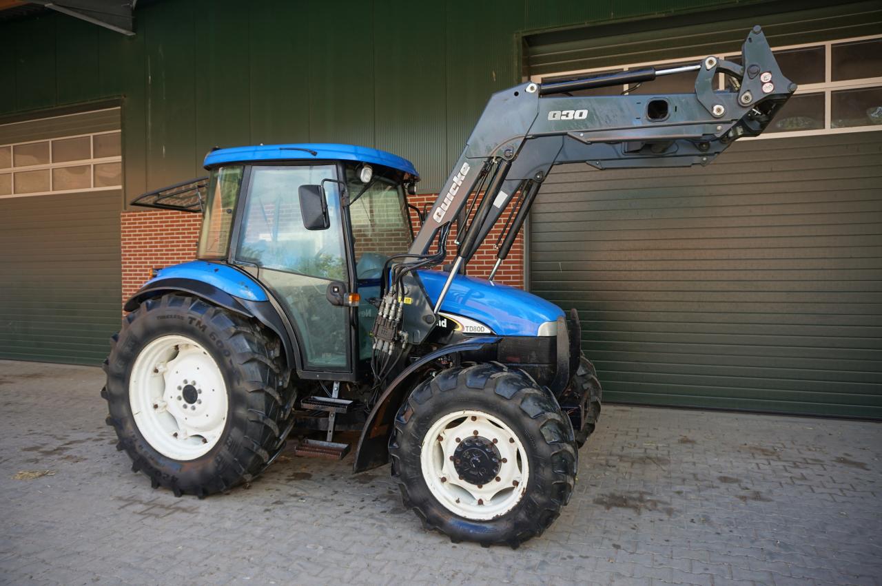 New Holland TD80d mit Quicke Frontlader