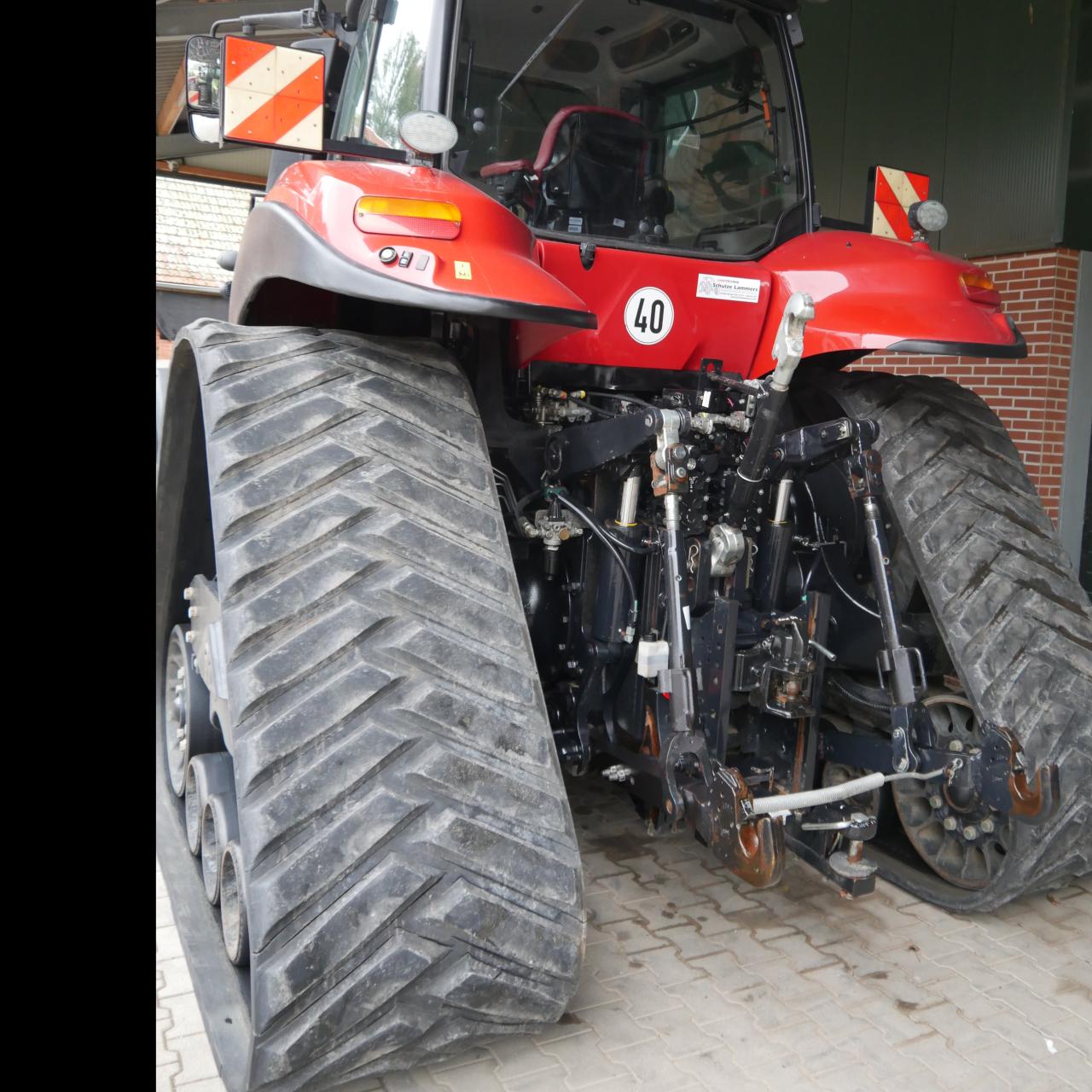 Case Magnum 340 Rowtrac GPS Aerial