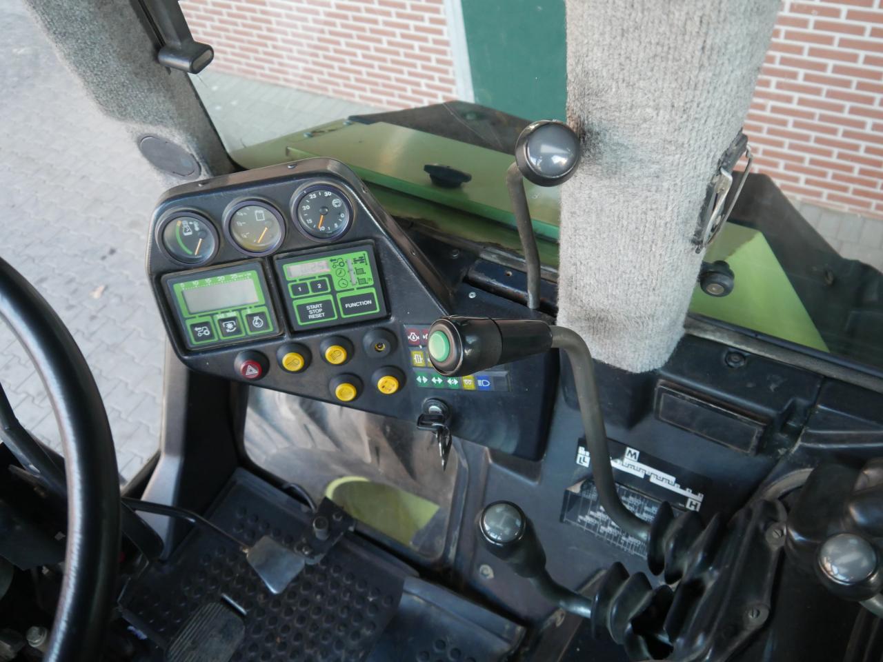 Deutz-Fahr Intrac 6.60 Rear